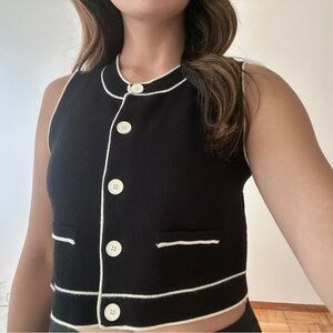 OAK + FORT Black Sleeveless Top with White Trim